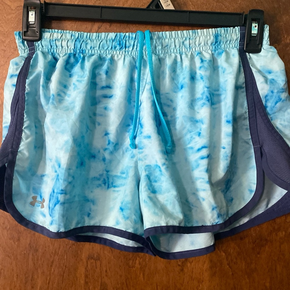 Small Under Armour Fitted Shorts For Running